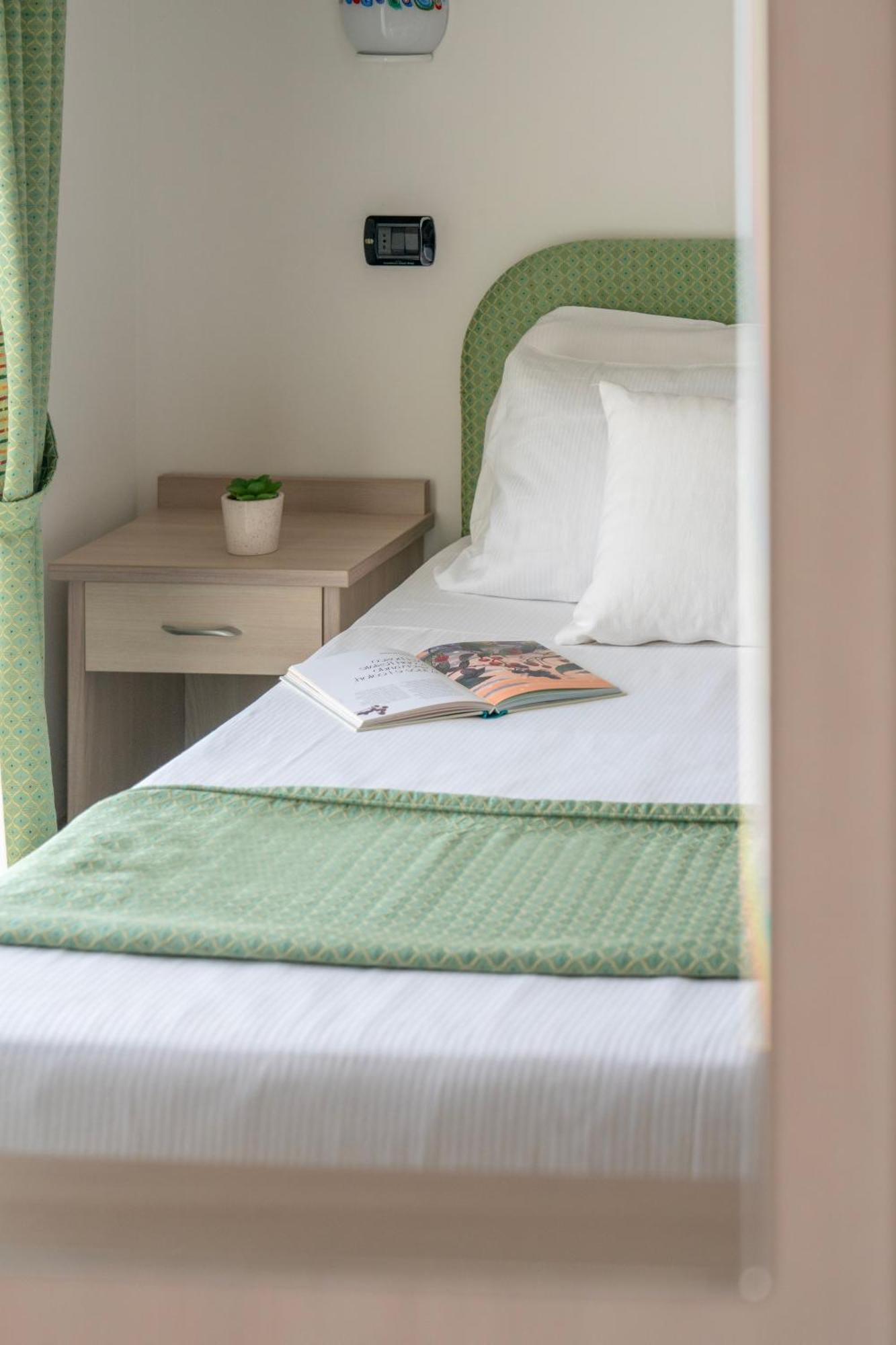 Park Hotel&Dependance Martinsicuro Extérieur photo