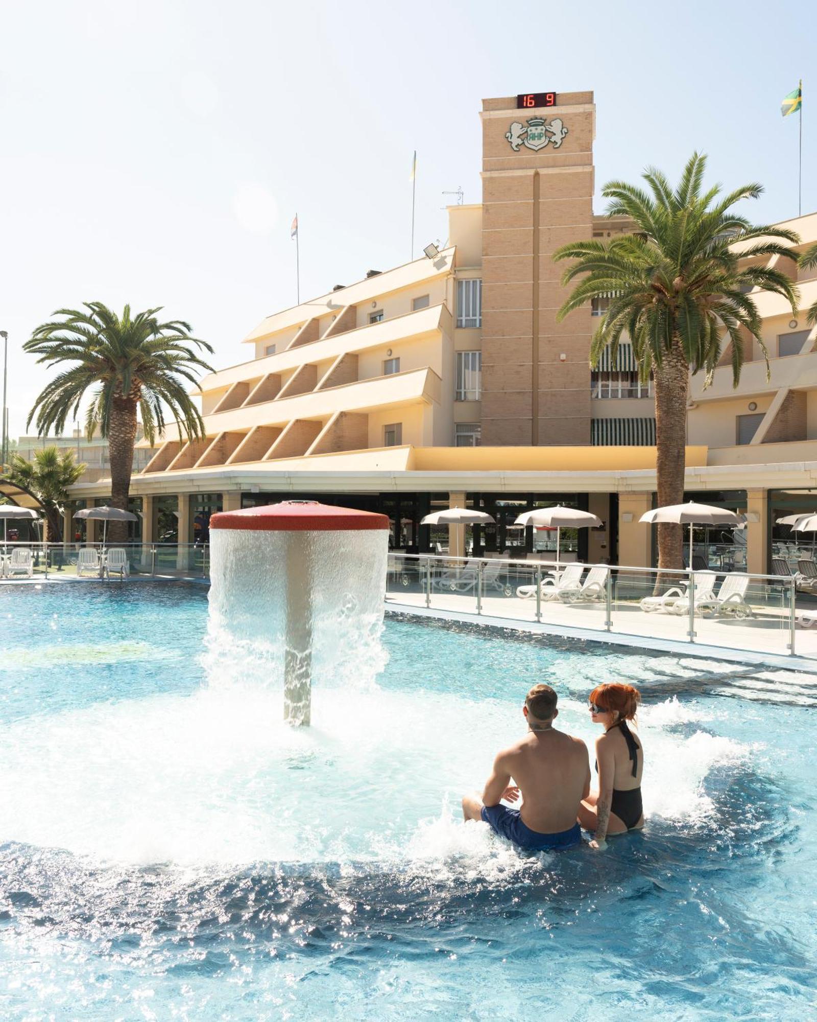 Park Hotel&Dependance Martinsicuro Extérieur photo